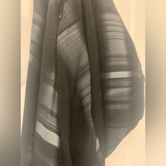 Stunning Antonio Melani Black Swan Chiffon Dress SZ 6 - Picture 7 of 8